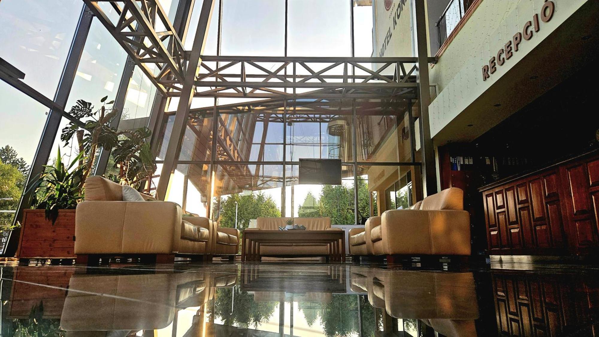 Koenig Hotel Nagykanizsa Bagian luar foto